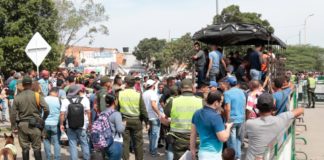 Autoridades impiden paso de migrantes venezolanos por trochas