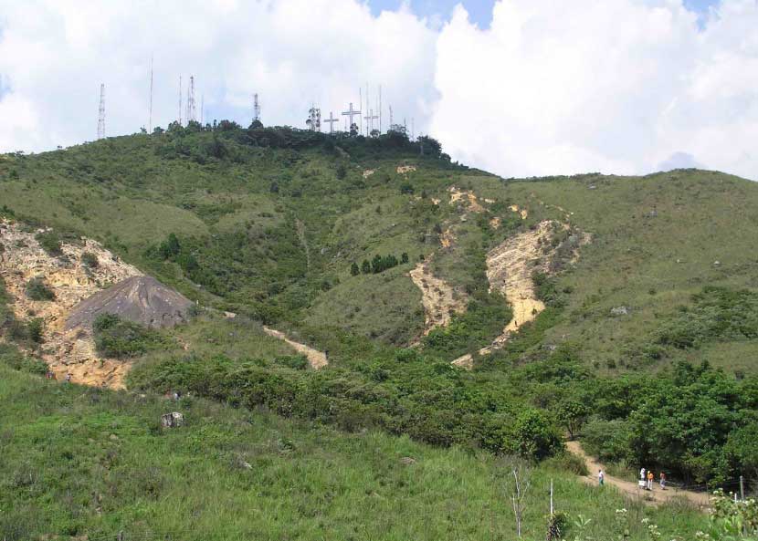 Cerro de las tres cruces y Pizarro