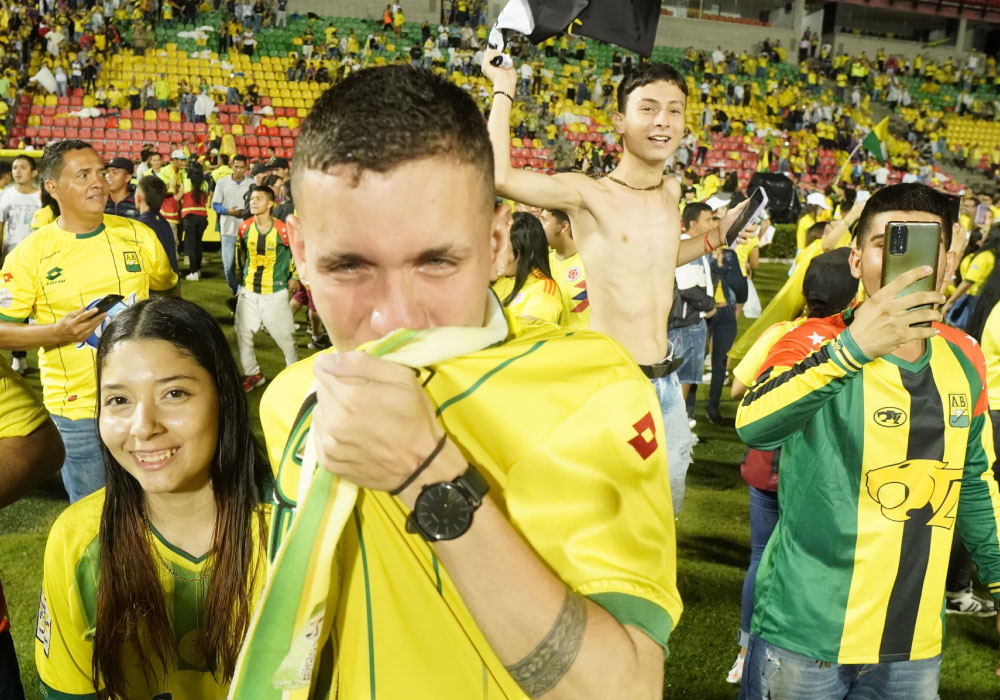 Atlético Bucaramanga campeón. Galería del titulo de vs independiente Santa Fé