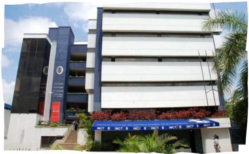 Biblioteca Gabriel Turbay - Sitios históricos - Bucaramanga orgullo de ciudad