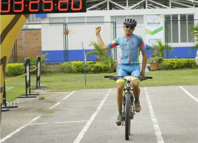 Germán Darío Gómez Becerra, mejor deportista de Provincia del año 2019 en santander - Vanguardia