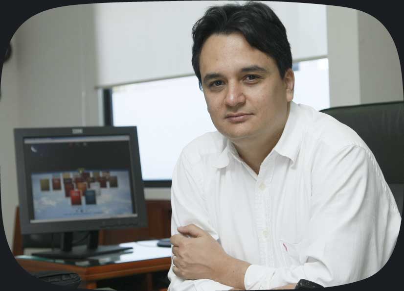 Daniel Navas, director de la Biblioteca del Libro Total - Falleció Alejandro Galvis Ramírez
