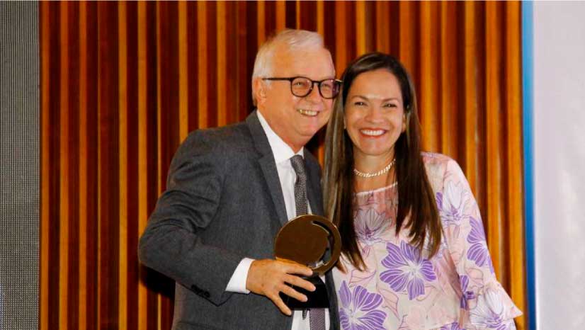 Universidad Autónoma de Bucaramanga, Unab. Institución ganadora #ALaVanguardia Reconocimientos a la Vanguardia, 500 empresas