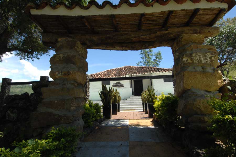 Hotel Mundo Guarigua Cajasan, turismo en Santander - tourism in Colombia